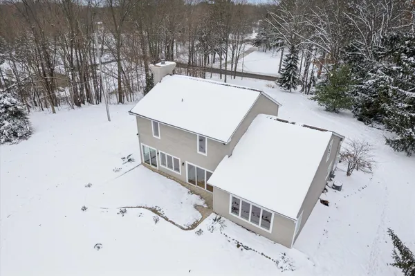 $905,000 | 17490 G-Drive North, Marshall, MI 49068