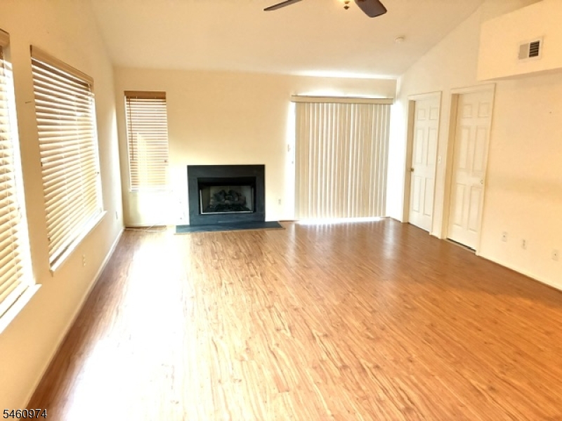 166 Falcon Ridge Way North, Unit 166 Hamburg, NJ 07419 - Photo 2 of 12 Gallery Image 2