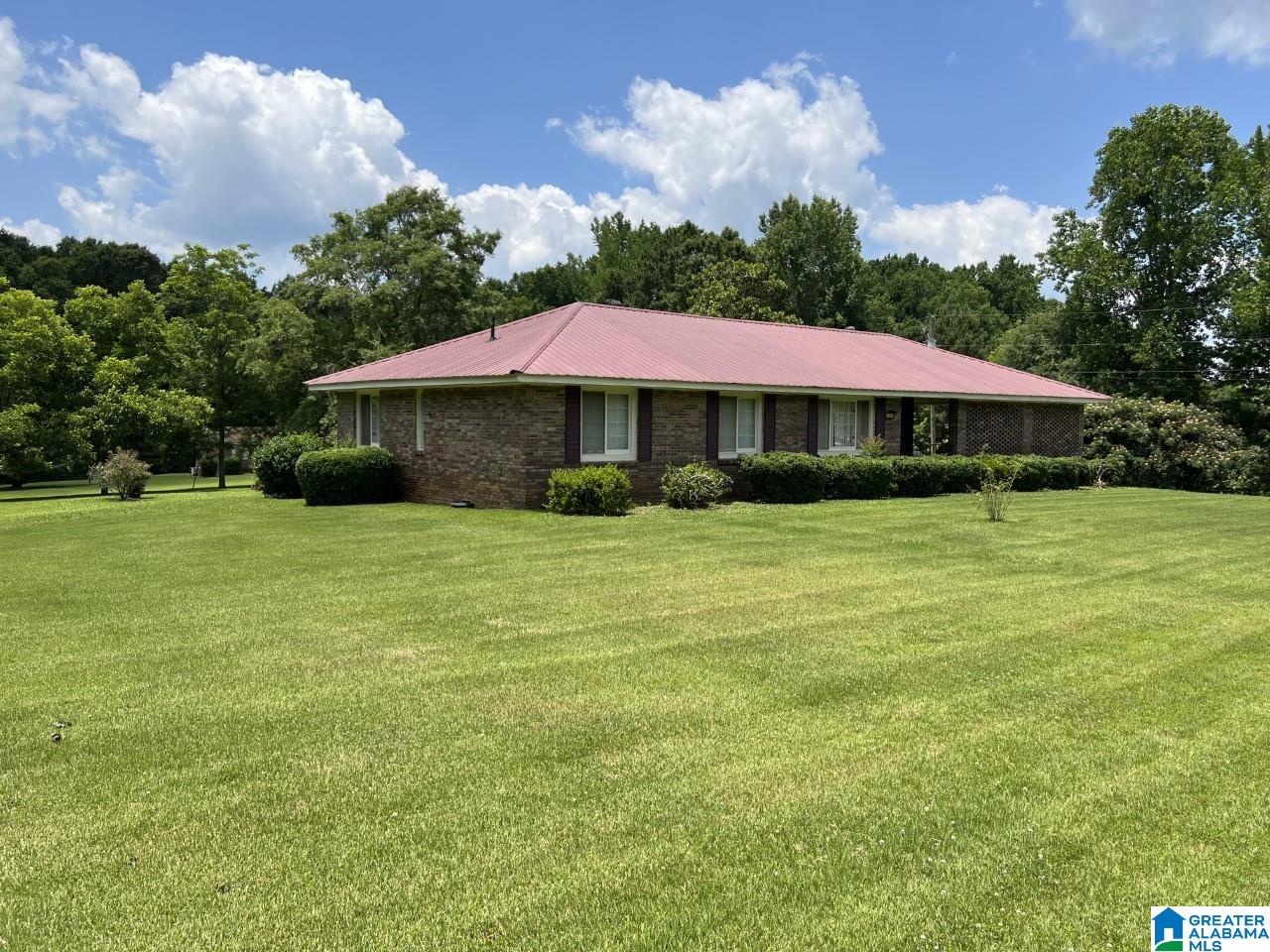 910 Chestnut Street Roanoke, AL 36274 - Photo 3 of 16