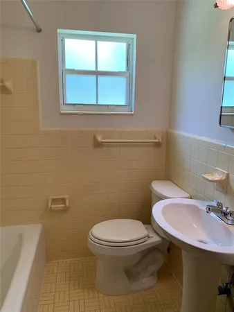 $1,700 | 1106 Northeast 17th Terrace, Ocala, FL 34470