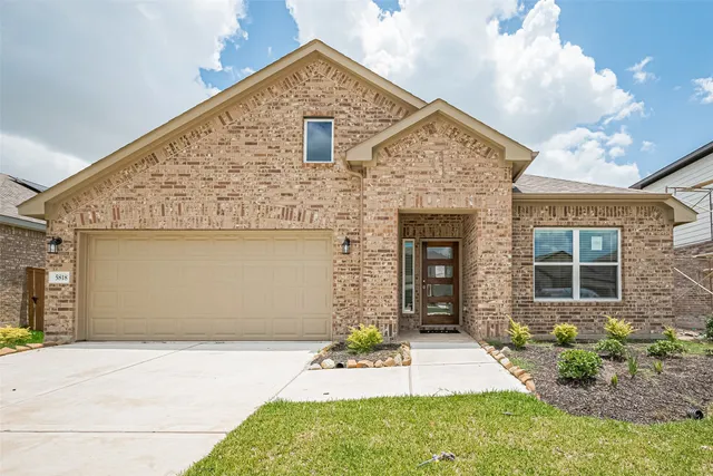 $365,635 | 21926 Corsica Vw Drive, Hockley, TX 77447