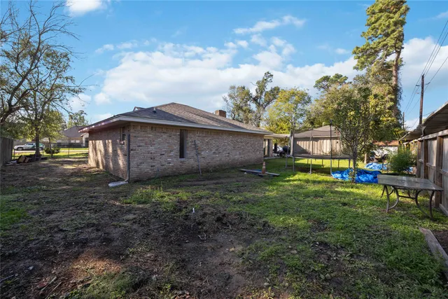 $270,000 | 17626 Wild Oak Drive, Houston, TX 77090