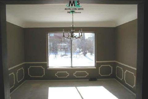 1073 Canterbury Road Grosse Pointe, MI 48236 - Photo 4 of 9 809523-3.JPG