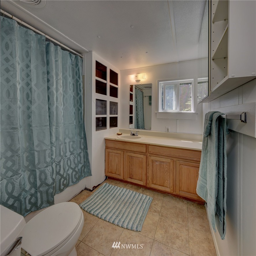 390 Arcadia Road West Port Townsend, WA 98368 - Photo 14 of 25 Gallery Image 14