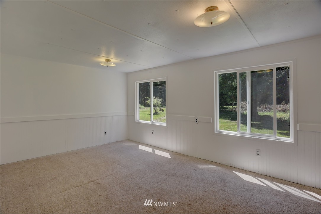 390 Arcadia Road West Port Townsend, WA 98368 - Photo 16 of 25 Gallery Image 16