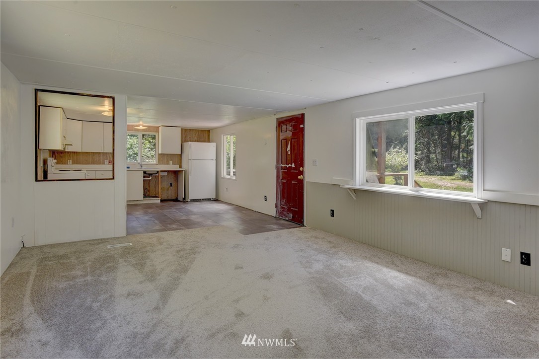 390 Arcadia Road West Port Townsend, WA 98368 - Photo 10 of 25 Gallery Image 10