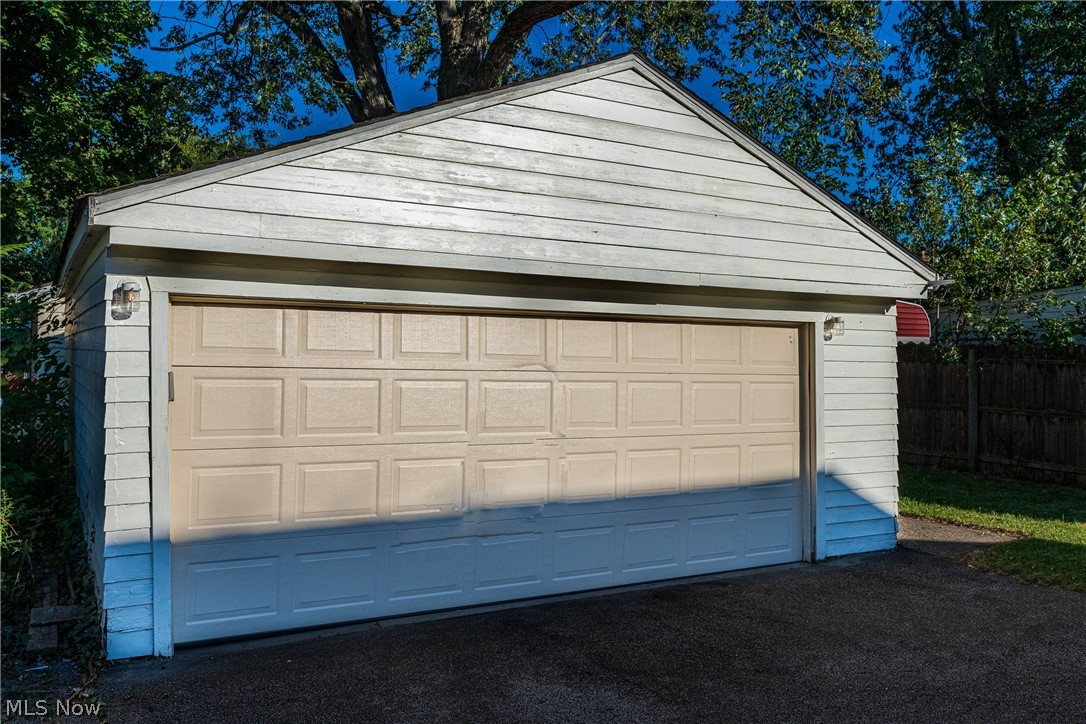 1565 Mapledale Road Wickliffe, OH 44092 - Photo 27 of 30 Gallery Image 27