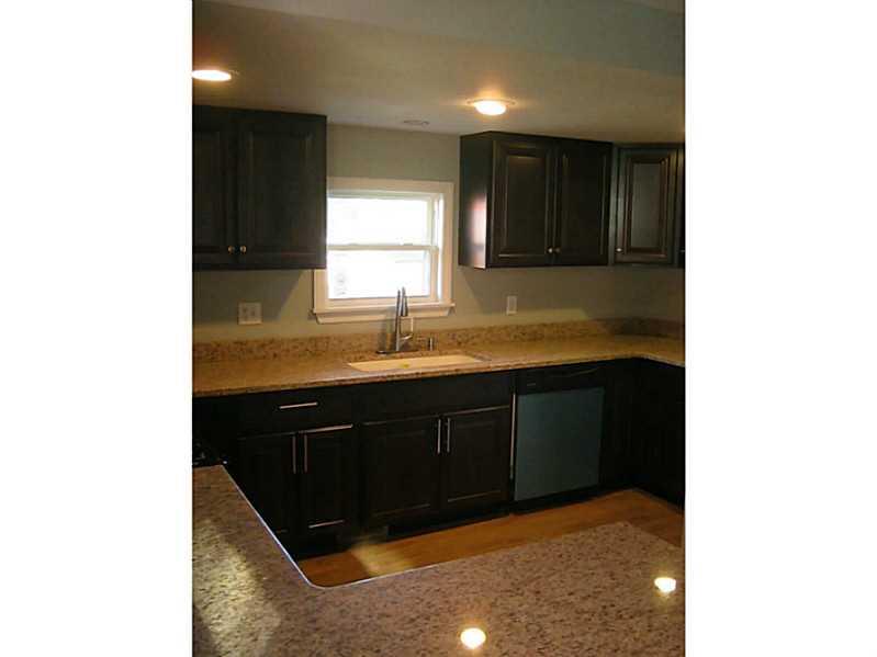 154 Center Street Springdale, PA 15144 - Photo 5 of 24 Kitchen.