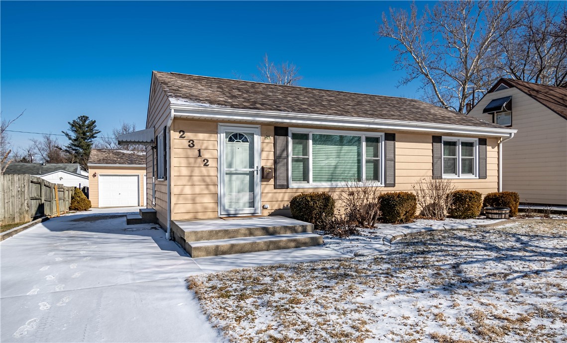 2312 West Ramsey Drive Decatur, IL 62526 - Photo 1 of 29