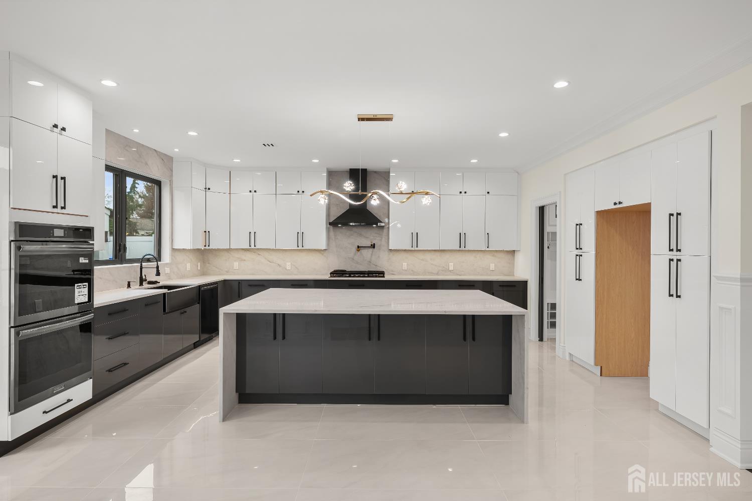 6 Knollwood Road Edison, NJ 08817 - Photo 21 of 44