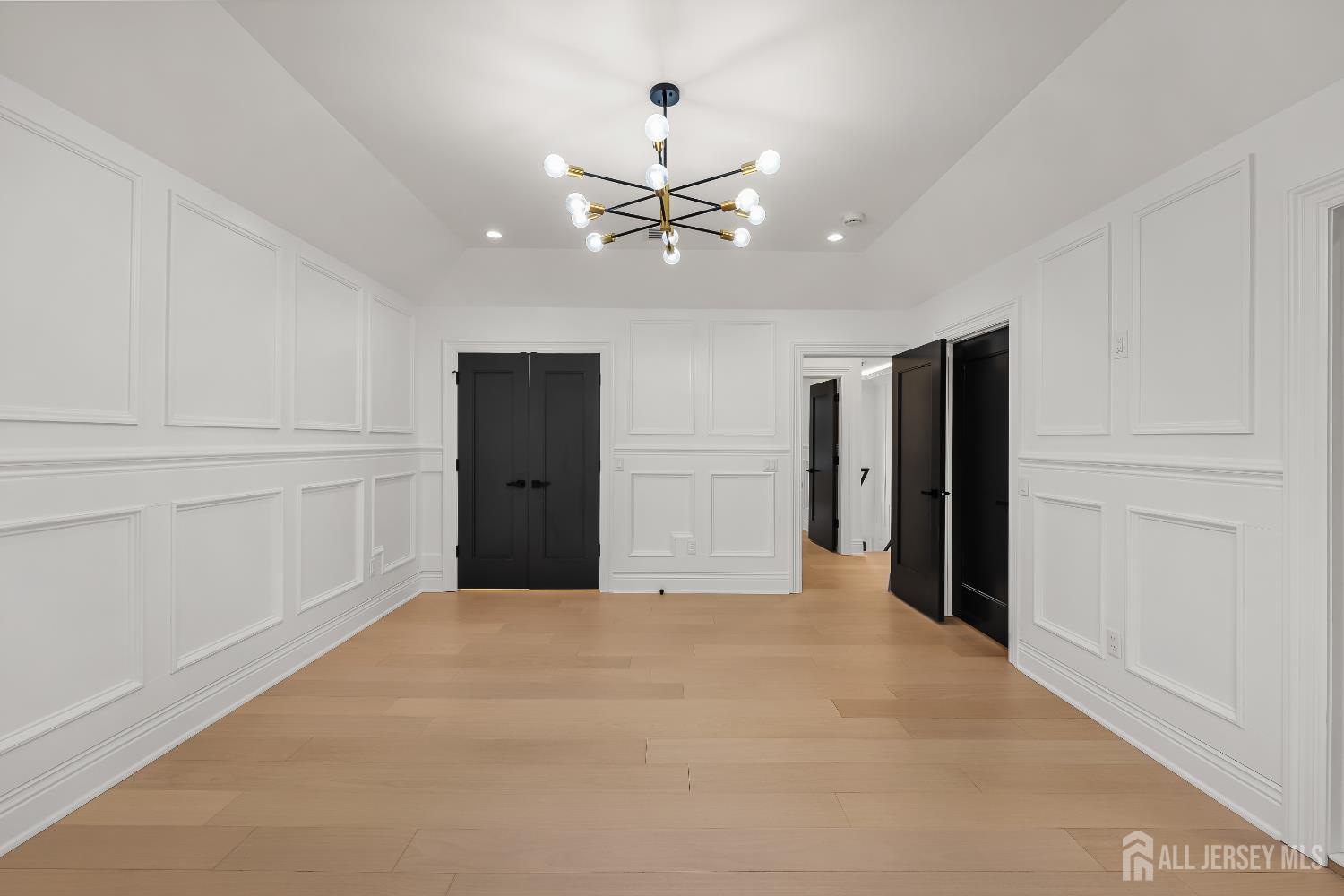 6 Knollwood Road Edison, NJ 08817 - Photo 29 of 44