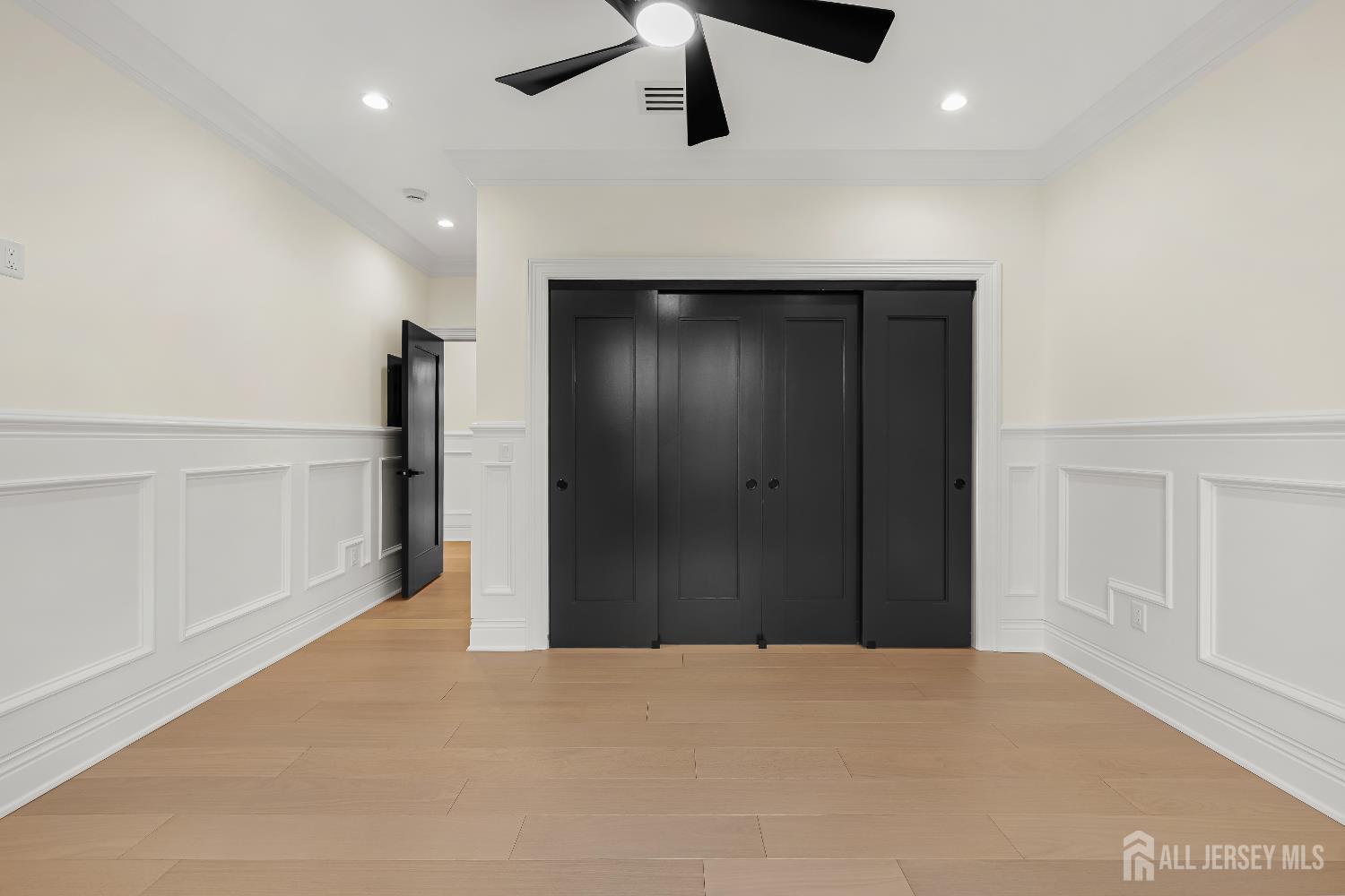 6 Knollwood Road Edison, NJ 08817 - Photo 35 of 44