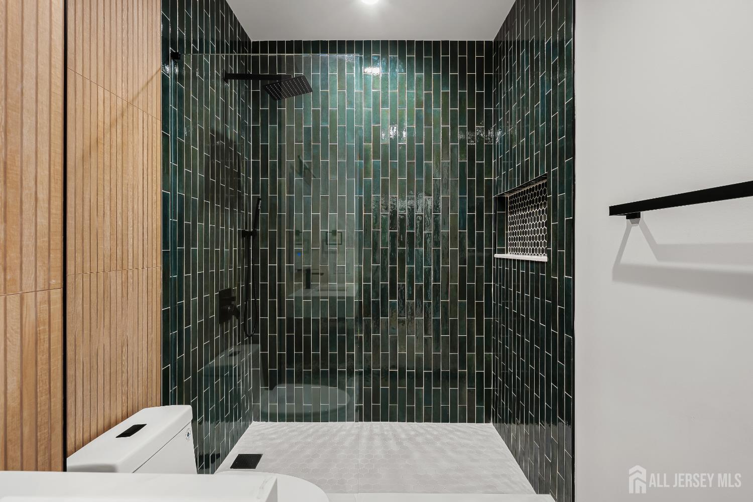 6 Knollwood Road Edison, NJ 08817 - Photo 37 of 44