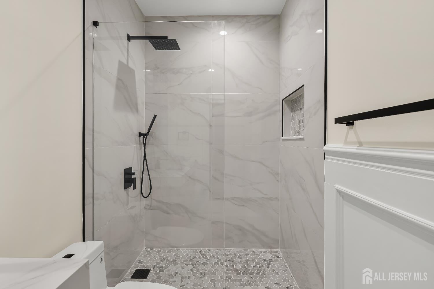 6 Knollwood Road Edison, NJ 08817 - Photo 41 of 44