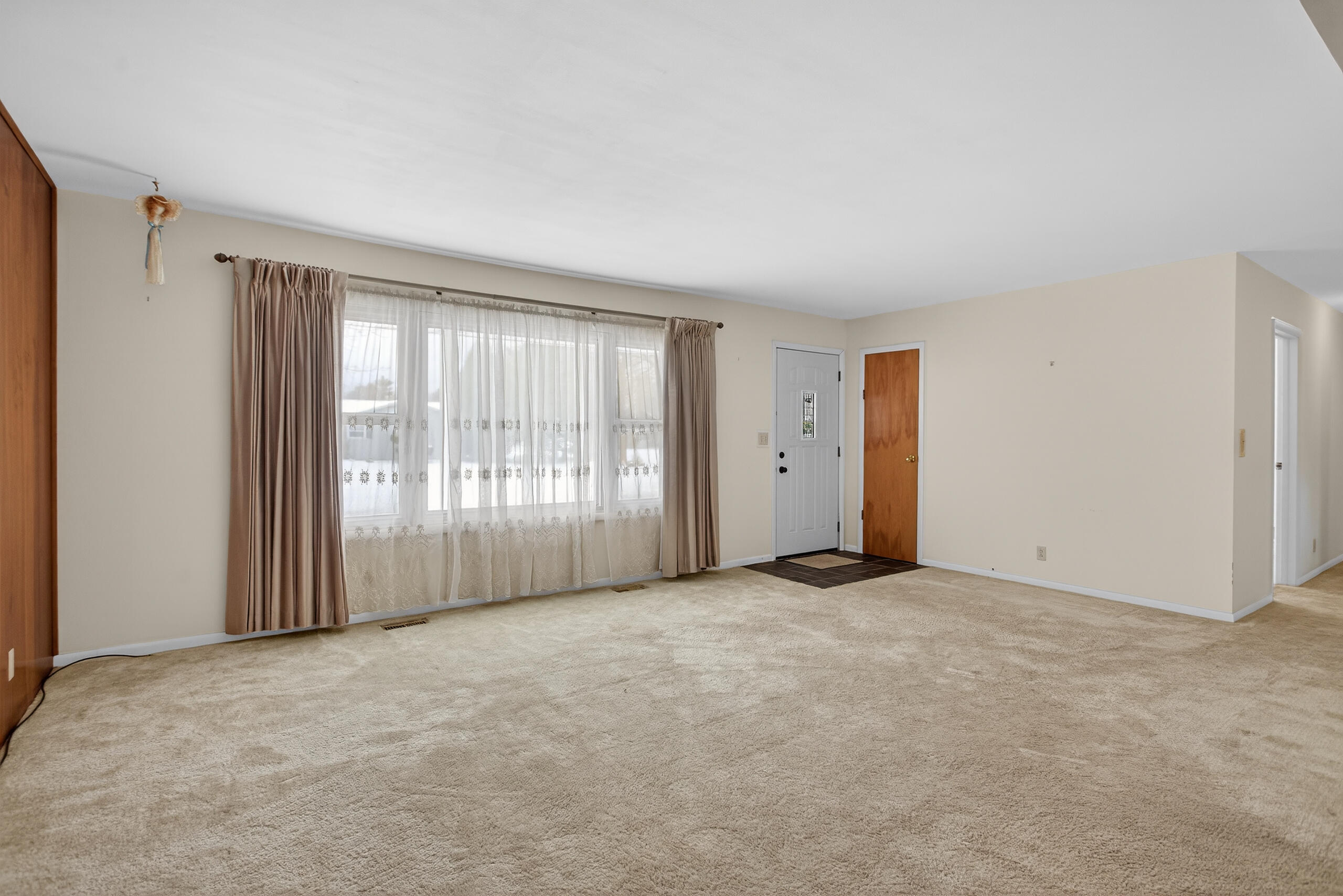 4934 Warsaw Street Jackson, MI 49201 - Photo 15 of 46 013_0N0A8191