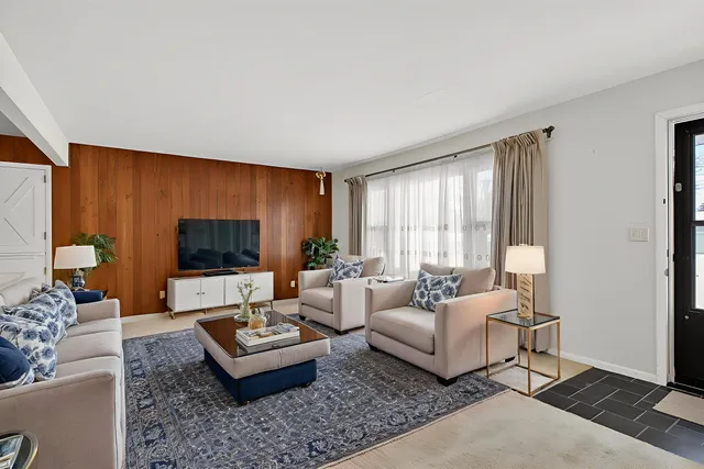 $300,000 | 4934 Warsaw Street, Jackson, MI 49201