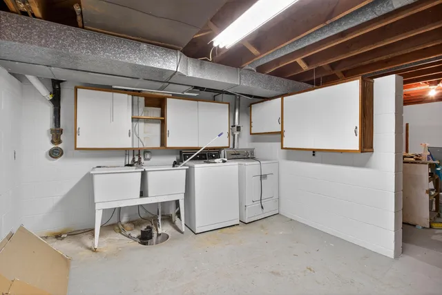 $300,000 | 4934 Warsaw Street, Jackson, MI 49201