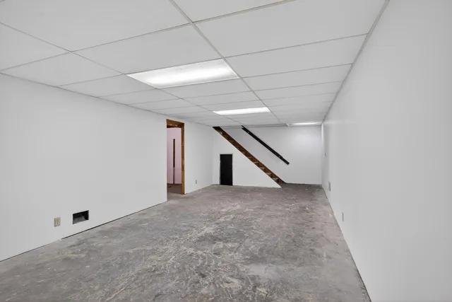 $300,000 | 4934 Warsaw Street, Jackson, MI 49201