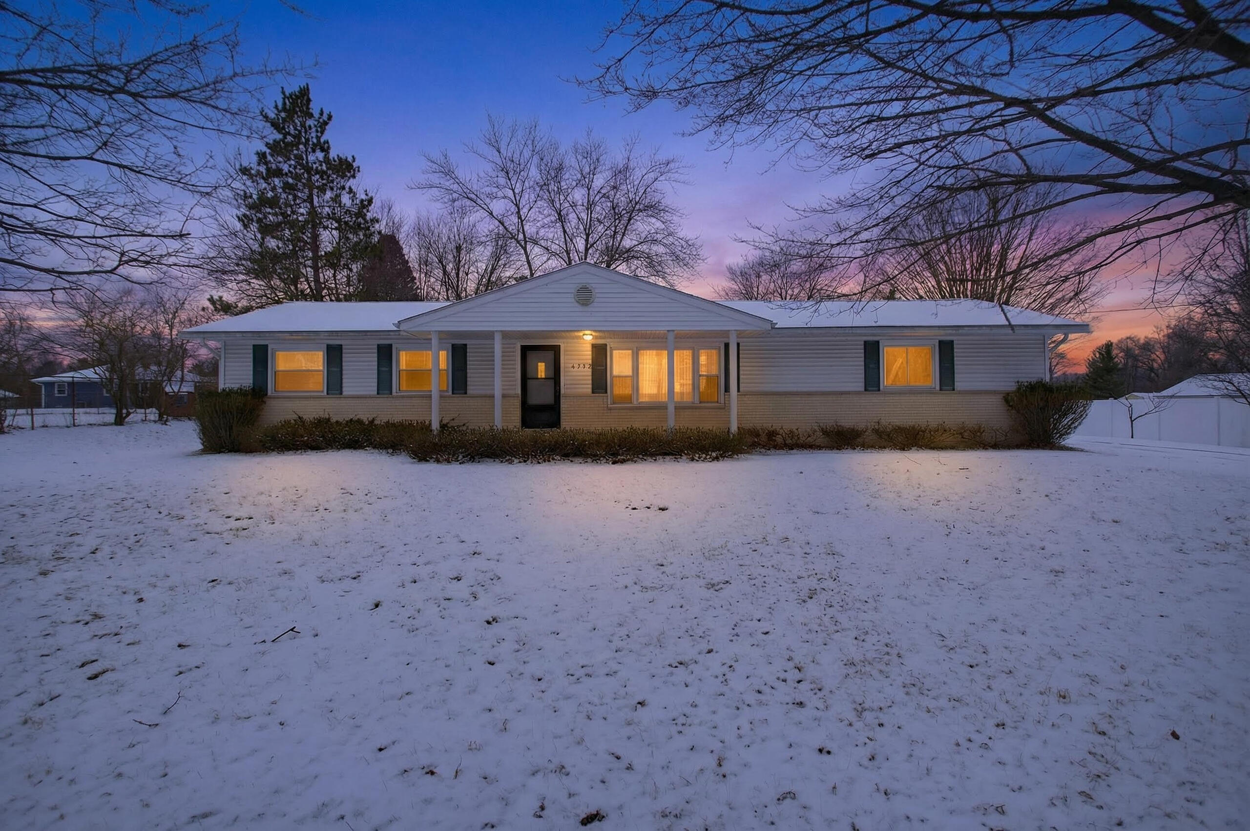 4934 Warsaw Street Jackson, MI 49201 - Photo 45 of 46 039_0N0A8264#twilight