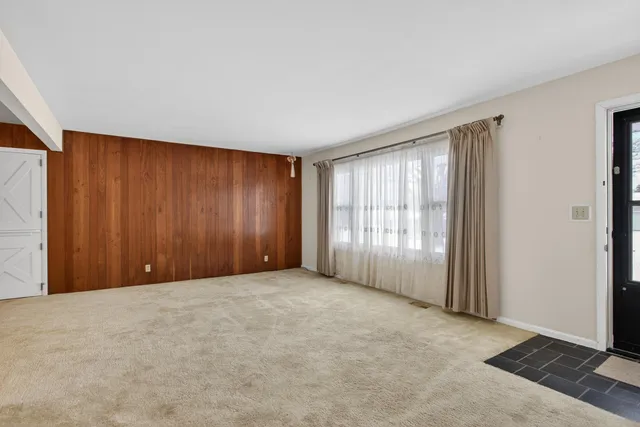 $300,000 | 4934 Warsaw Street, Jackson, MI 49201