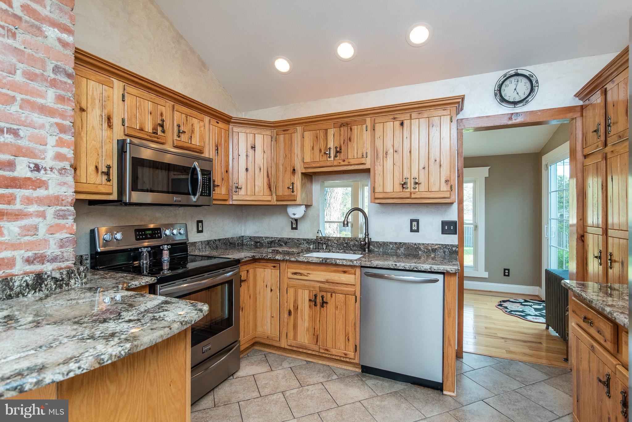 889 Maple Tree Road Severn, MD 21144 - Photo 13 of 63 Kitchen