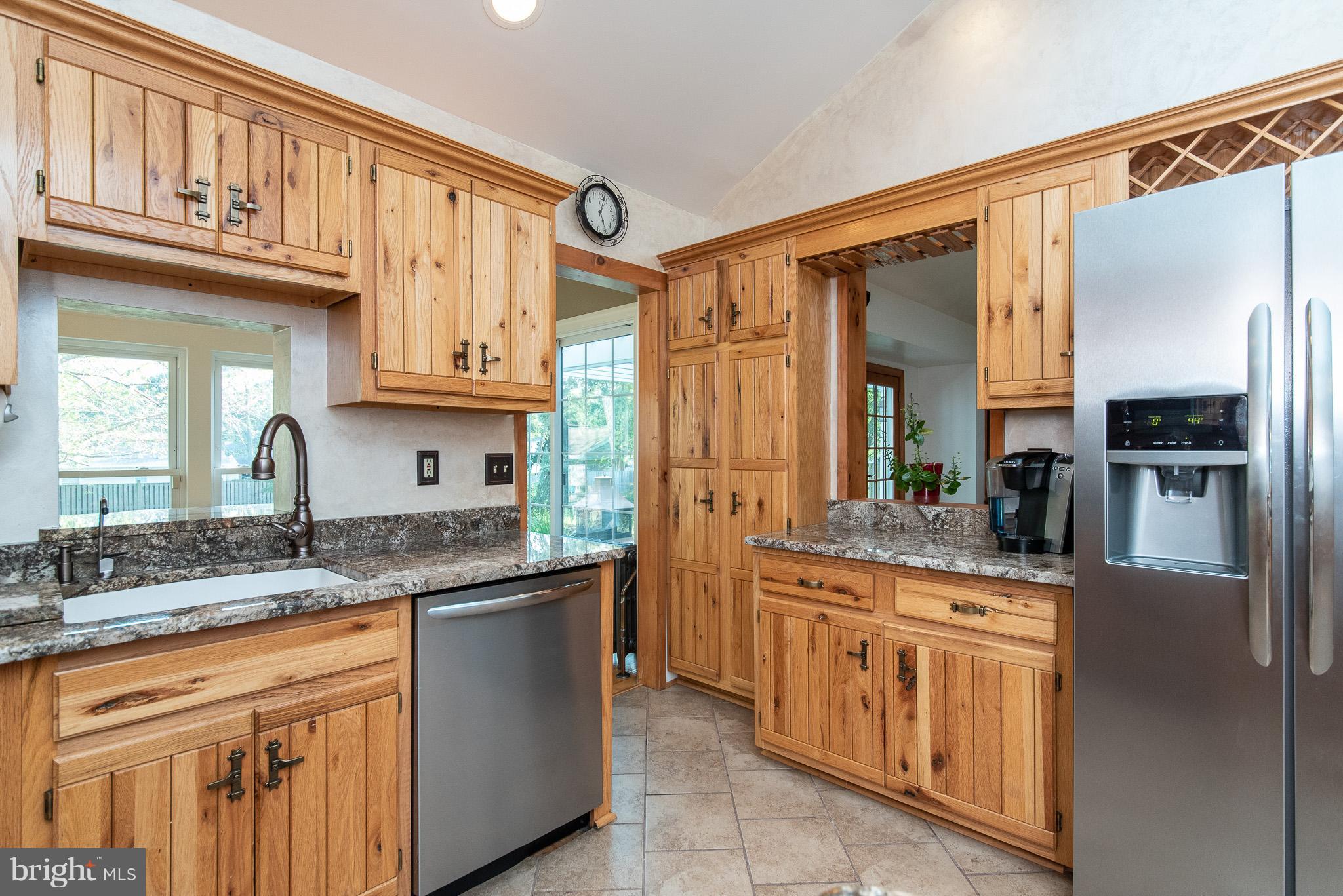 889 Maple Tree Road Severn, MD 21144 - Photo 18 of 63 Kitchen