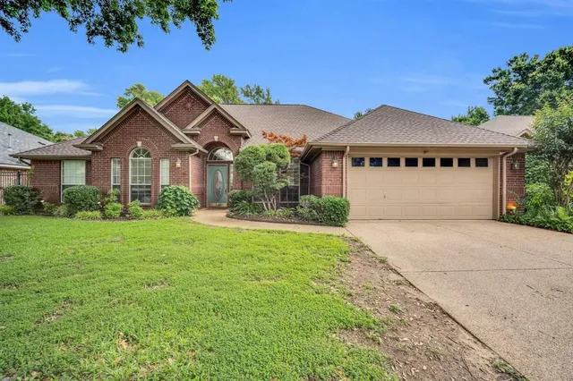 $2,900 | 1206 Brook Arbor Drive, Mansfield, TX 76063