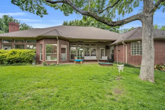 $2,900 | 1206 Brook Arbor Drive, Mansfield, TX 76063