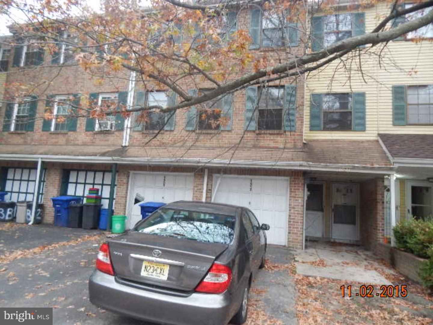 121 Chaucer Road Mount Laurel, NJ 08054 - Photo 1 of 12