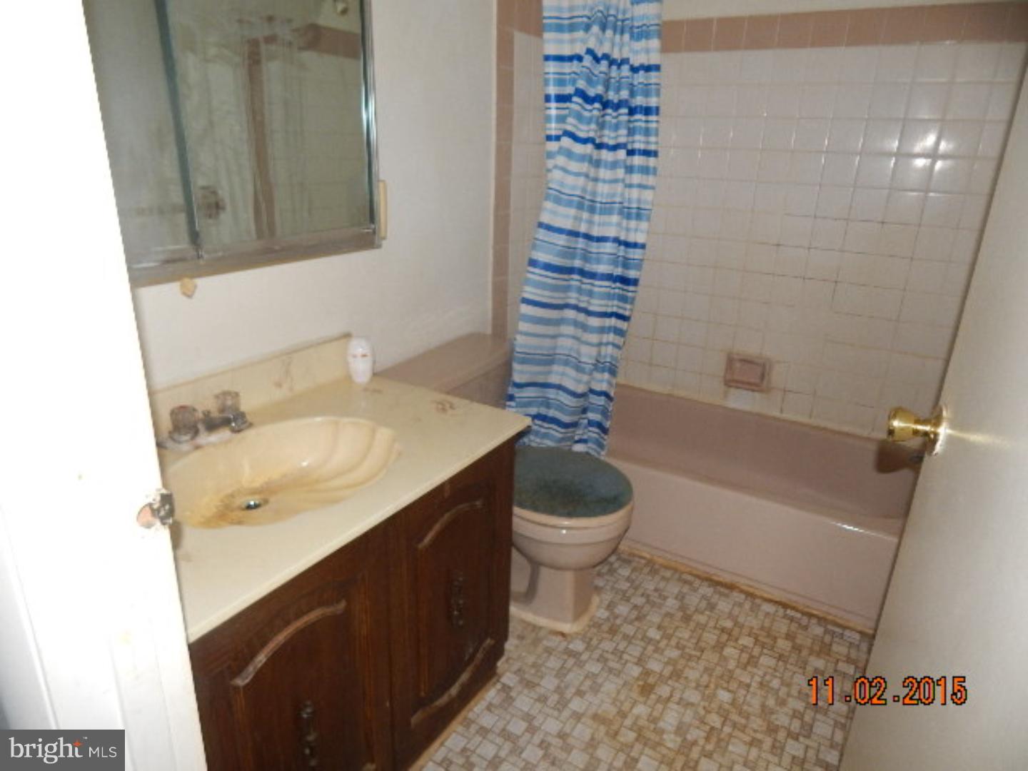 121 Chaucer Road Mount Laurel, NJ 08054 - Photo 9 of 12