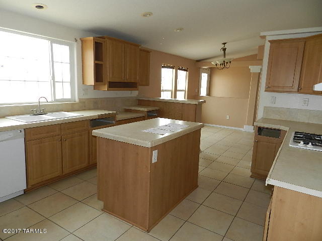 16955 West Sharps Road Marana, AZ 85653 - Photo 7 of 25