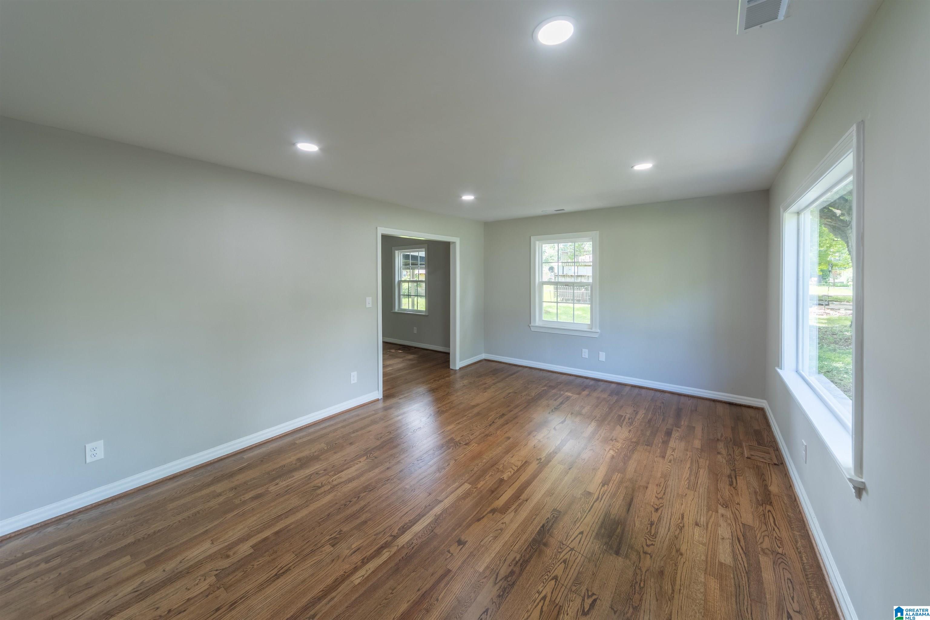 136 Crystal Avenue Bessemer, AL 35023 - Photo 2 of 37