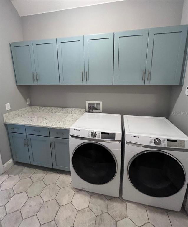 5901 Nature Ridge Lane Lithia, FL 33547 - Photo 39 of 51 a utility room with dryer and washer