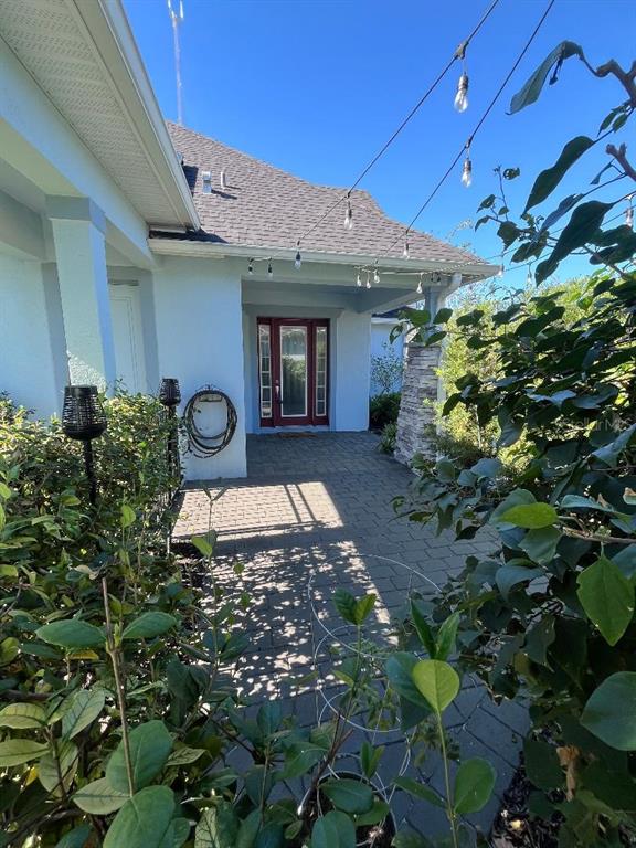 5901 Nature Ridge Lane Lithia, FL 33547 - Photo 7 of 51 a front view of a house with a yard
