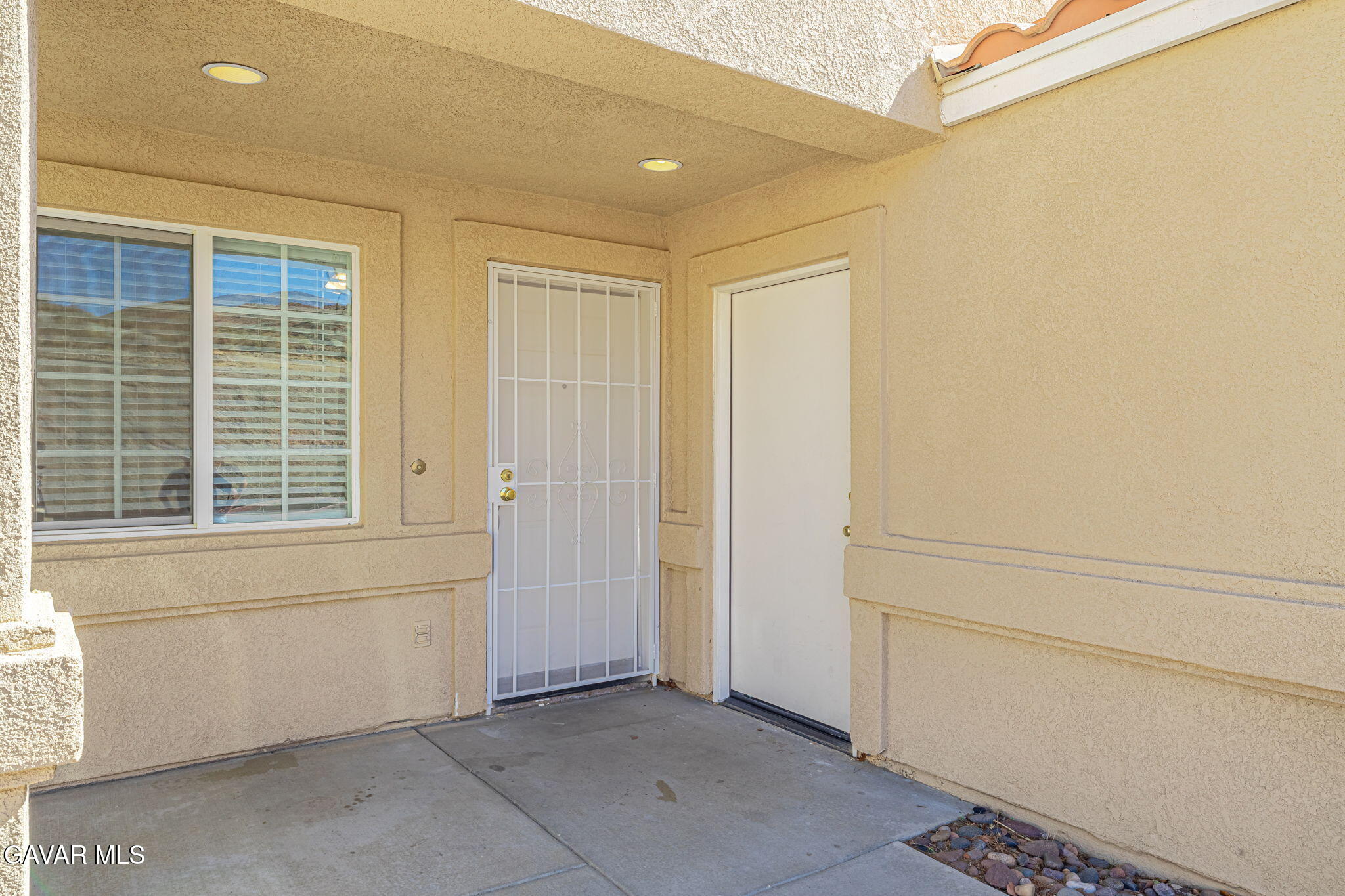 2400 Sunset Ridge Drive Rosamond, CA 93560 - Photo 7 of 34 a view of a hallway with closet