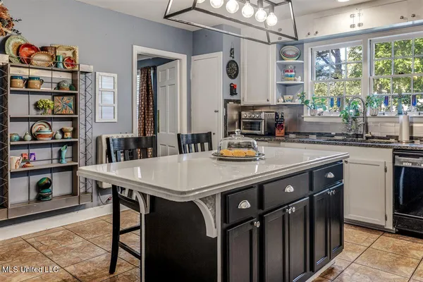 $384,900 | 4652 Highway 51, Senatobia, MS 38668