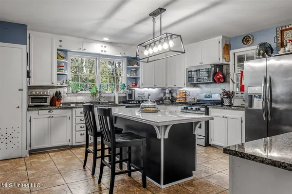 $384,900 | 4652 Highway 51, Senatobia, MS 38668