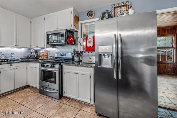 $384,900 | 4652 Highway 51, Senatobia, MS 38668