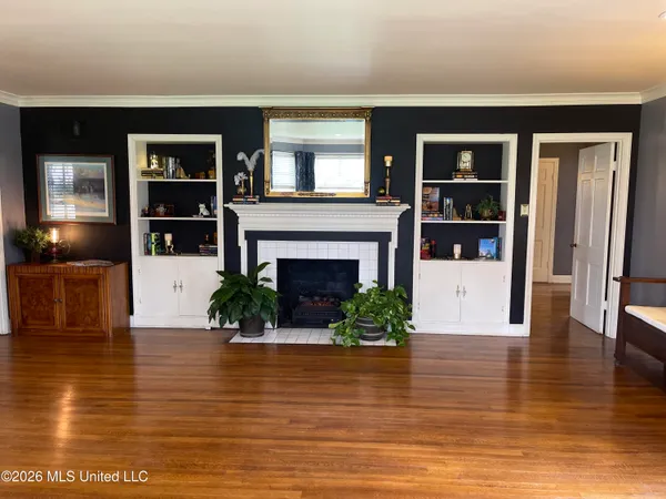 $384,900 | 4652 Highway 51, Senatobia, MS 38668