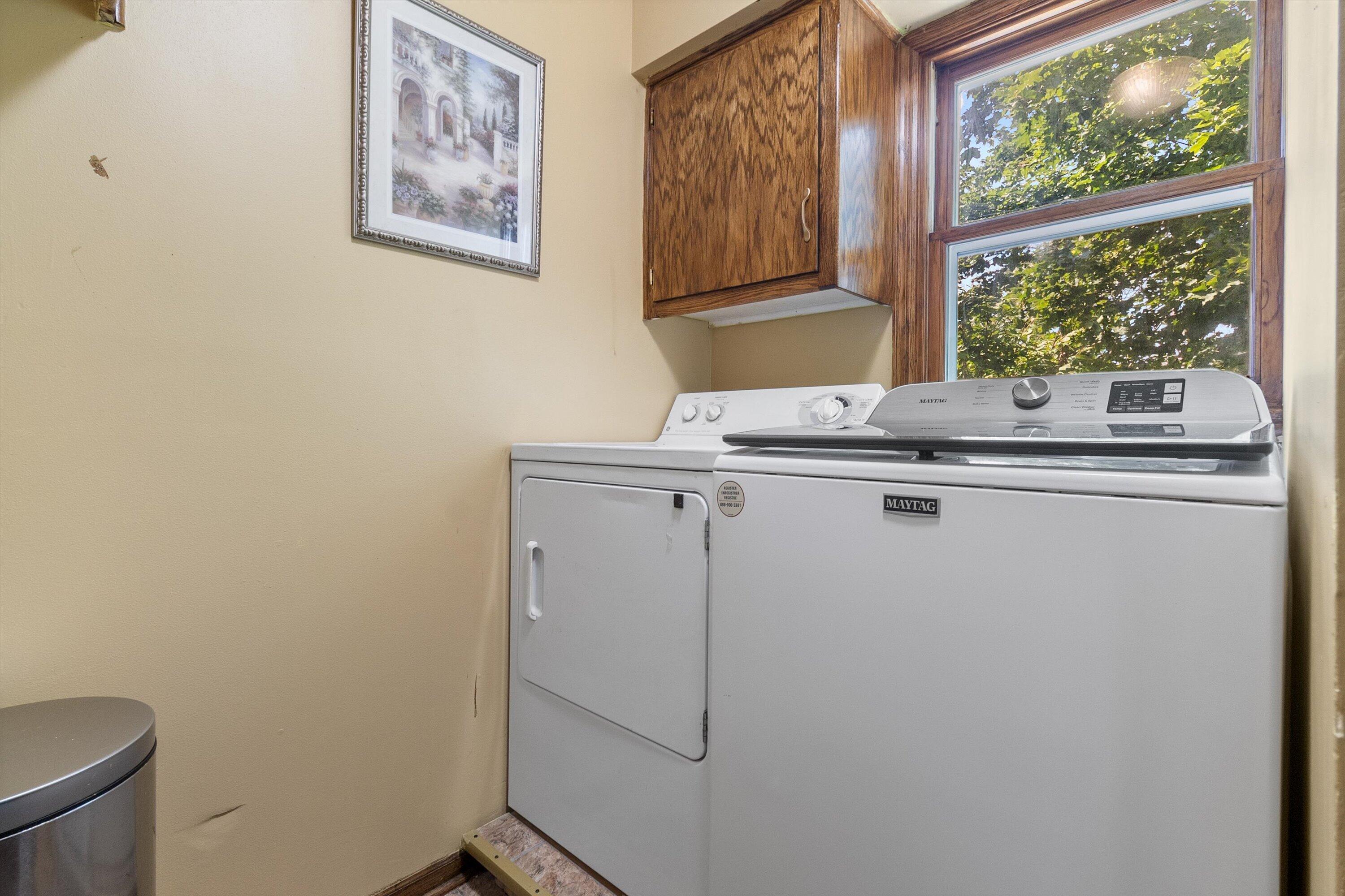 629 2 Rivers Drive Mukwonago, WI 53149 - Photo 18 of 42 Laundry near garage entry