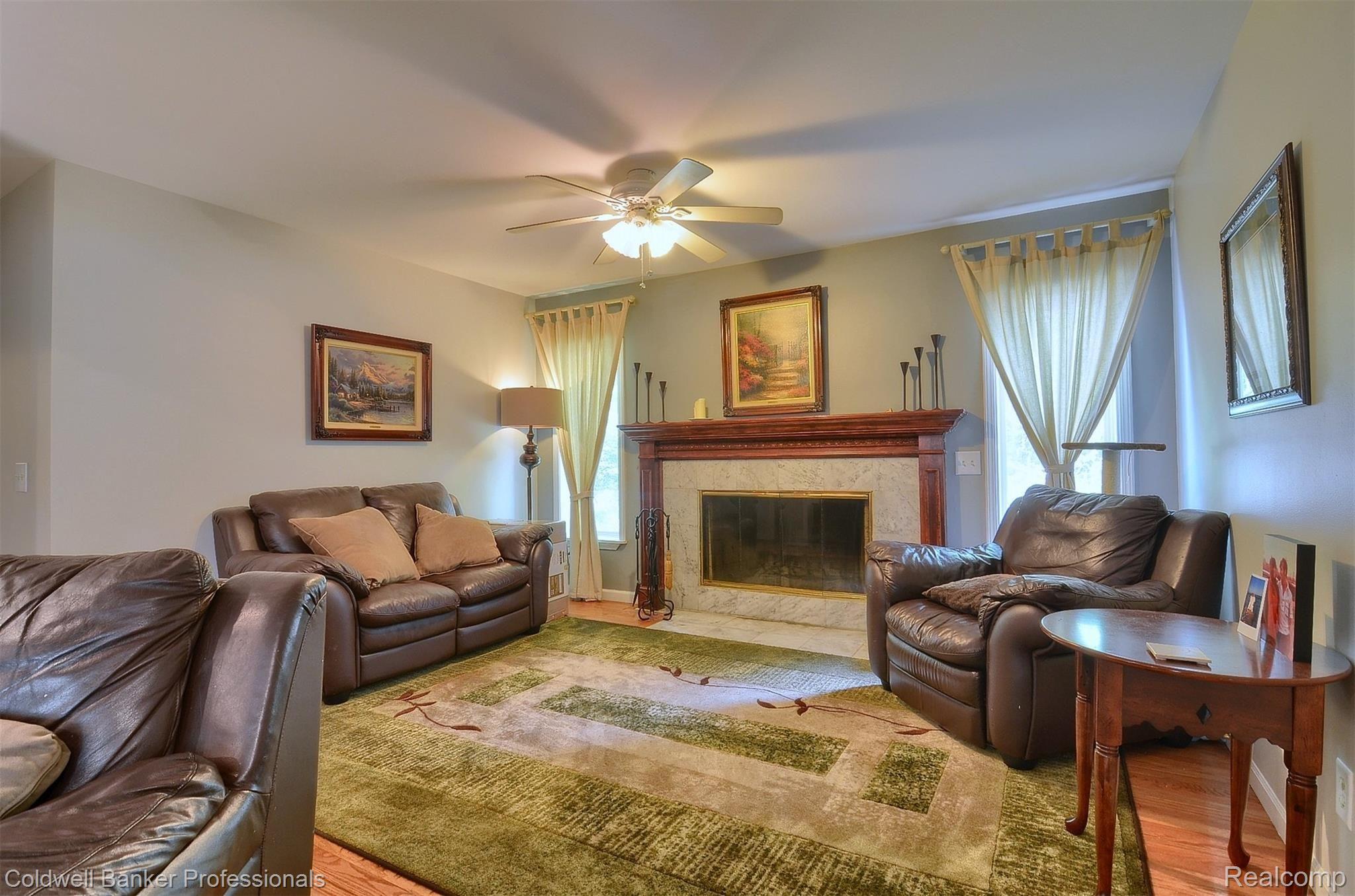 21973 Rust Road New Boston, MI 48164 - Photo 12 of 30 12-Family Room.jpg