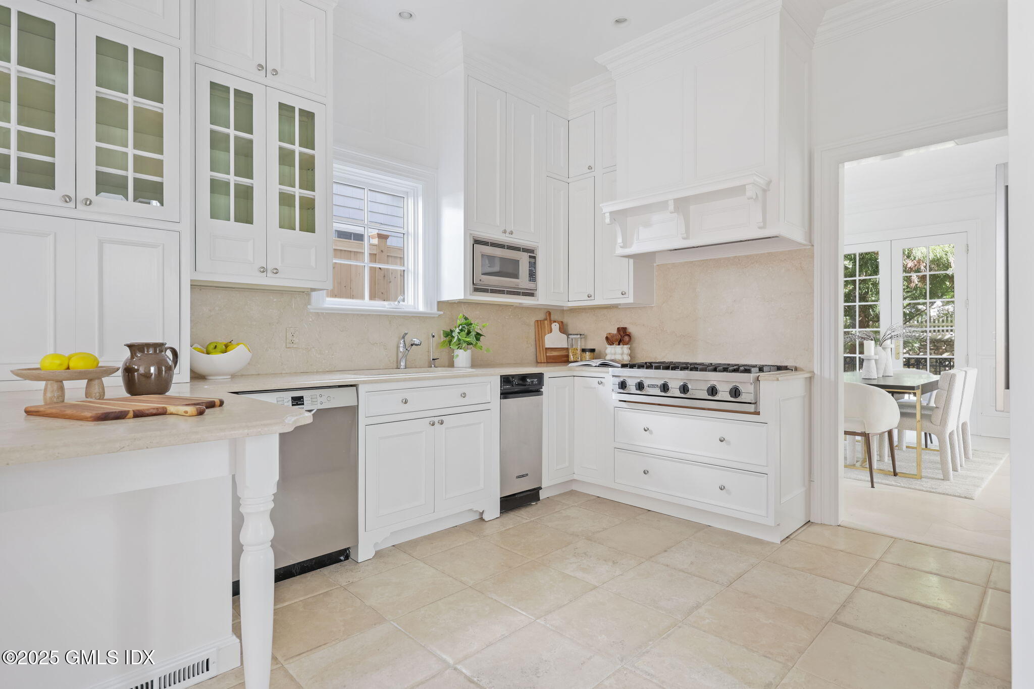 90 East Elm Street, Unit 1 Greenwich, CT 06830 - Photo 12 of 39 14-web-or-mls-90-e-elm-st-unit-1