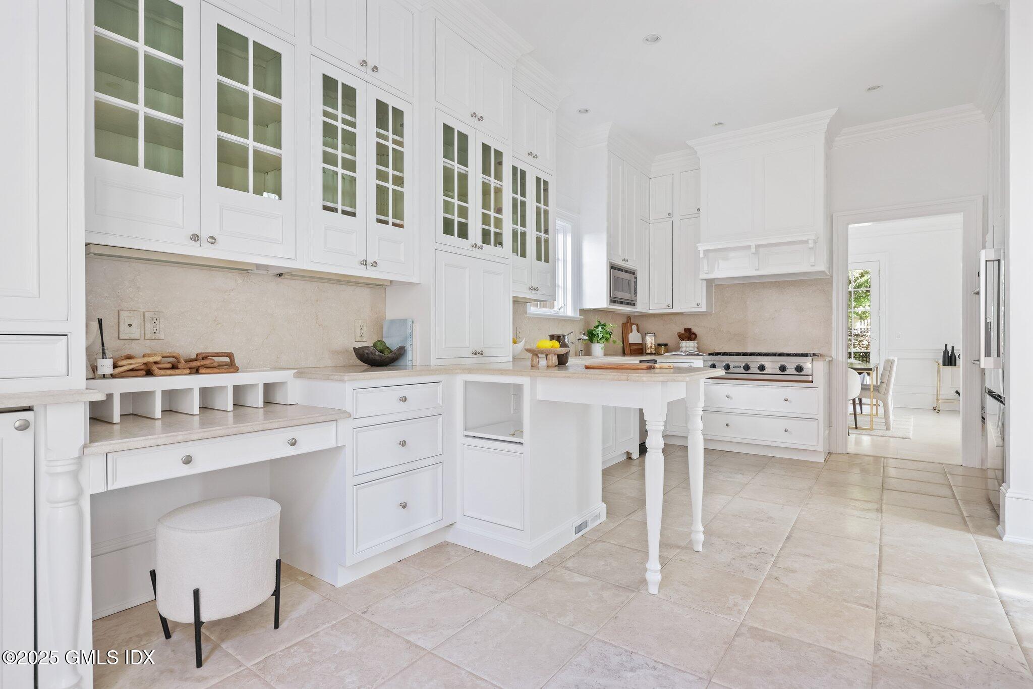90 East Elm Street, Unit 1 Greenwich, CT 06830 - Photo 14 of 39 18-web-or-mls-90-e-elm-st-unit-1