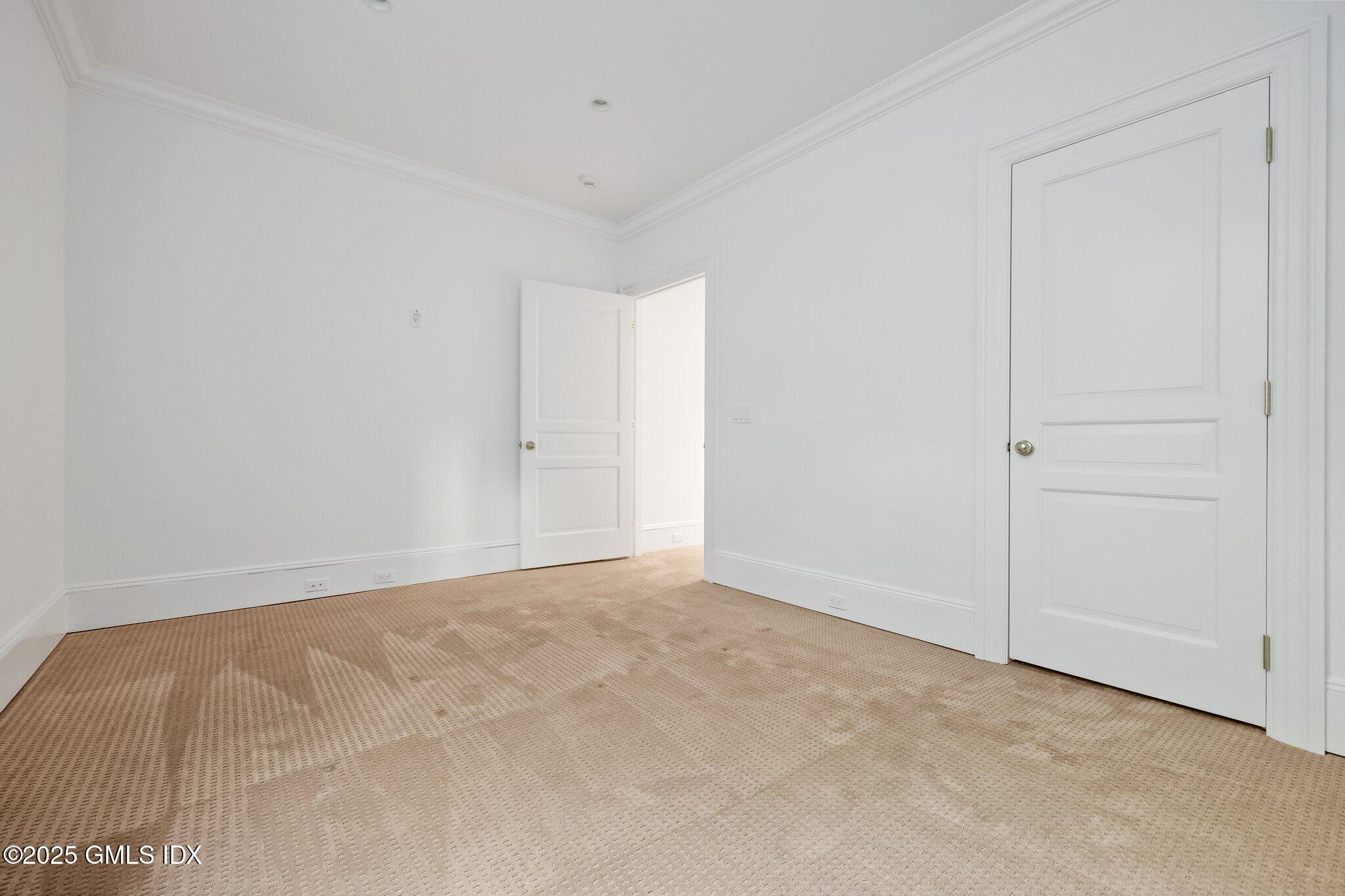 90 East Elm Street, Unit 1 Greenwich, CT 06830 - Photo 36 of 39 25-web-or-mls-90-e-elm-st-unit-1