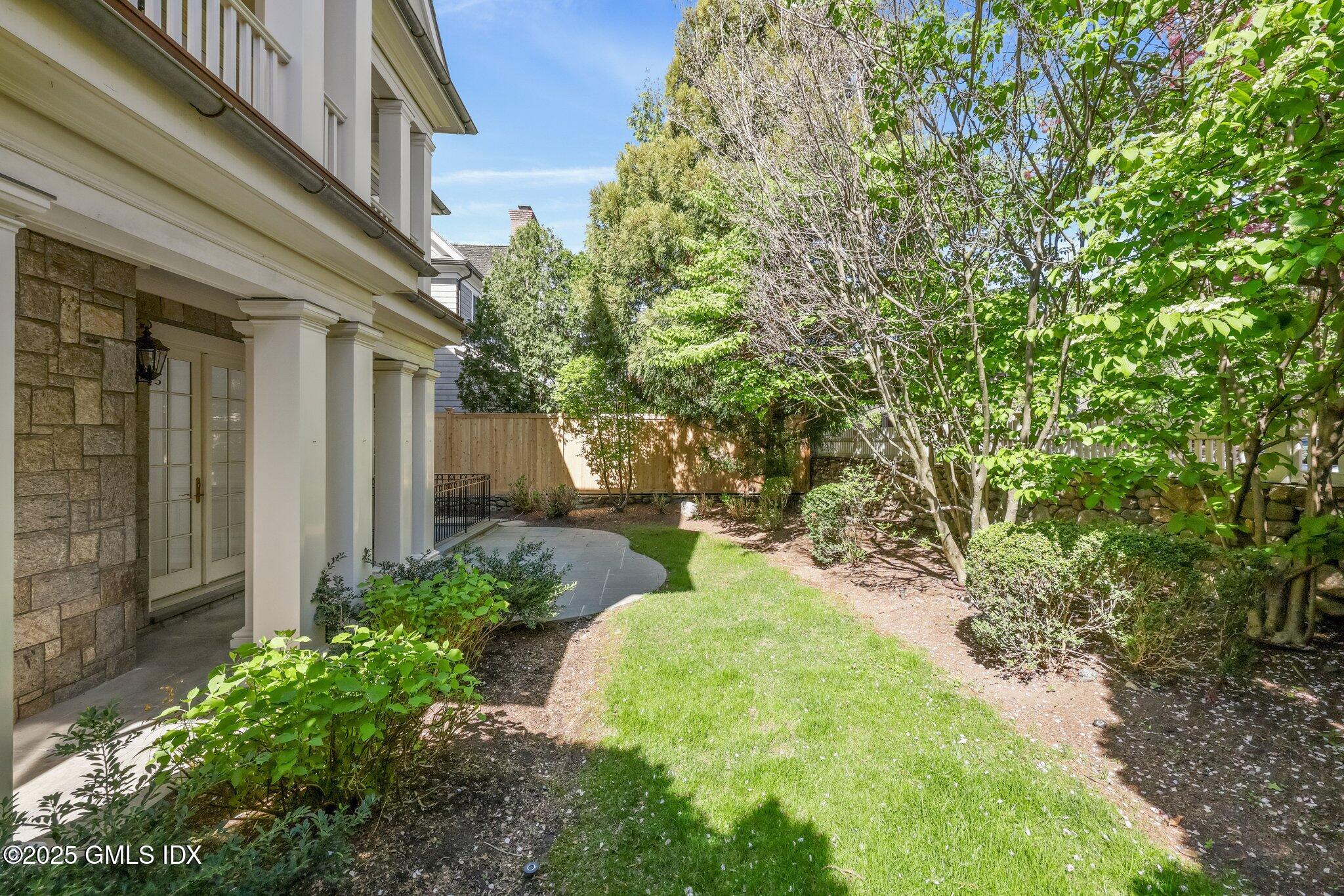 90 East Elm Street, Unit 1 Greenwich, CT 06830 - Photo 37 of 39 57-web-or-mls-90-e-elm-st-unit-1