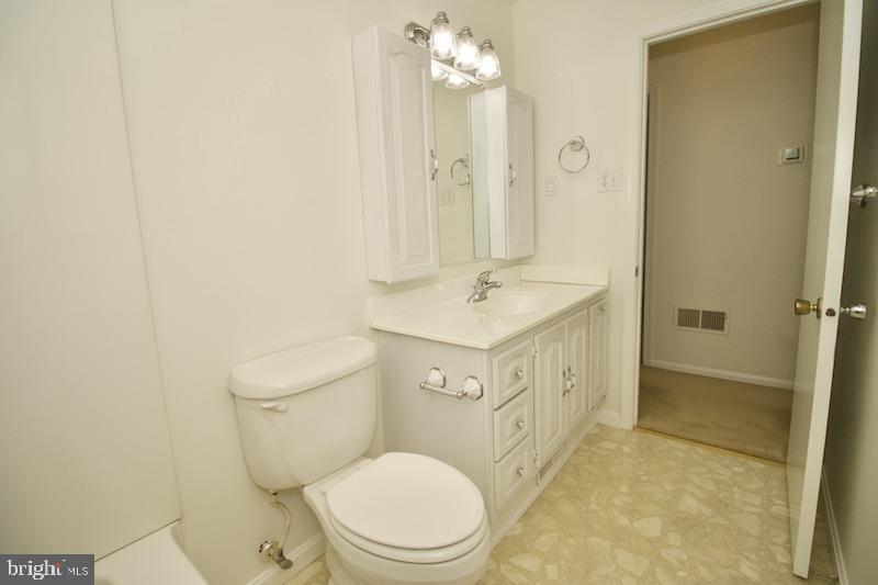 18 North Springview Drive Dover, DE 19901 - Photo 22 of 53