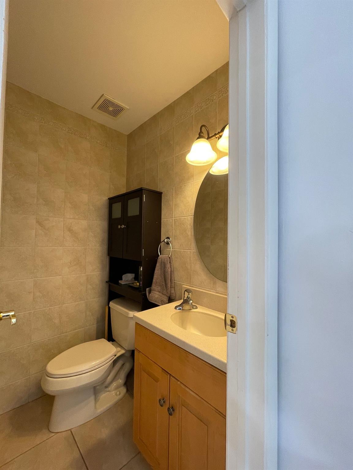 12 Paine Commons Yaphank, NY 11980 - Photo 7 of 11 Bathroom