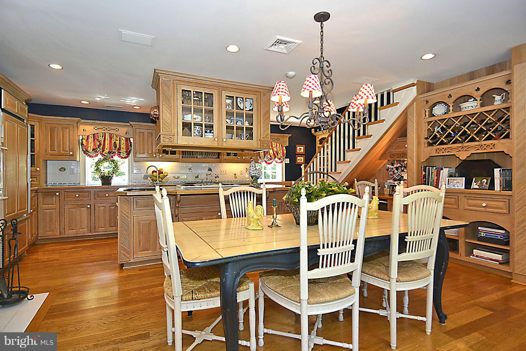 8741 Persimmon Tree Road Potomac, MD 20854 - Photo 14 of 30 Gourmet kitchen and breakfast area