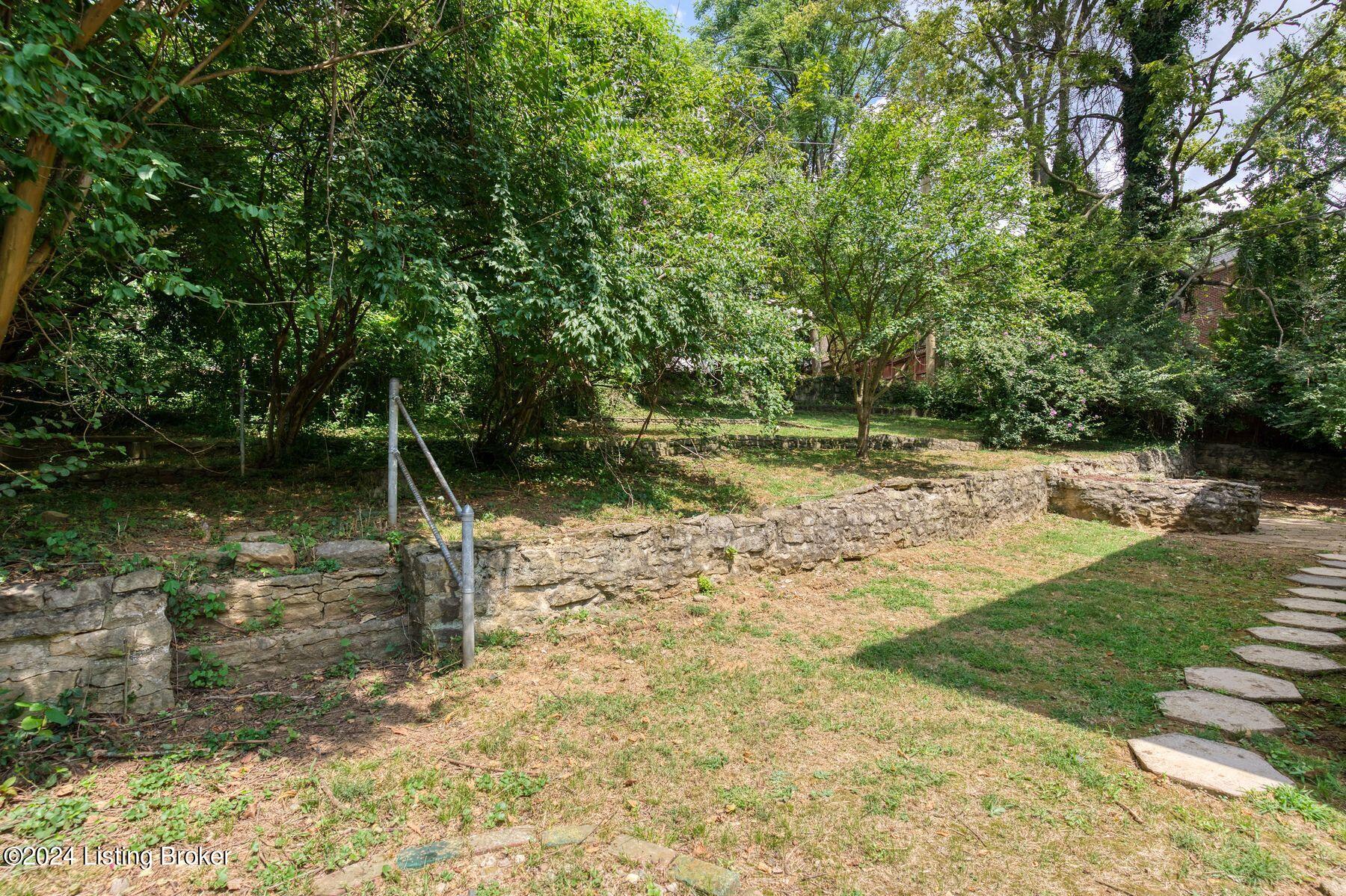 1741 Fleming Road Louisville, KY 40205 - Photo 56 of 59 photo_online_055