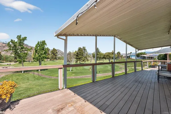 $675,000 | 4650 Dulin Road, Unit SPC 1, Fallbrook, CA 92003